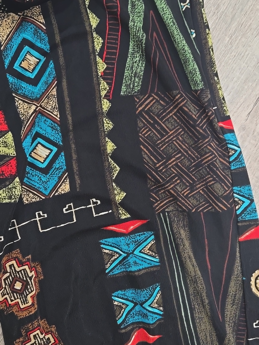 New! Chico's Black Wide Leg Pants with Multicolor Tribal Print - Picture 4 of 5